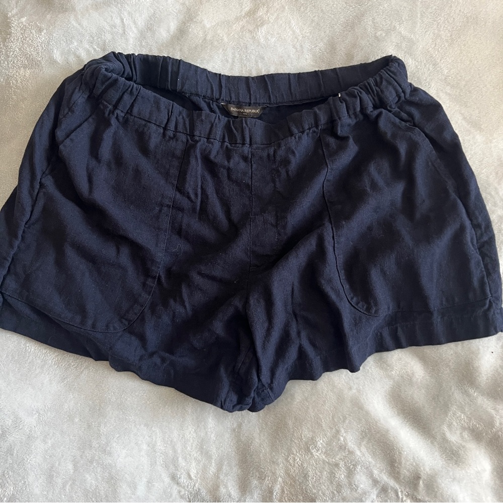 Banana Republic Size Medium Linen Blend Navy Pull On Shorts